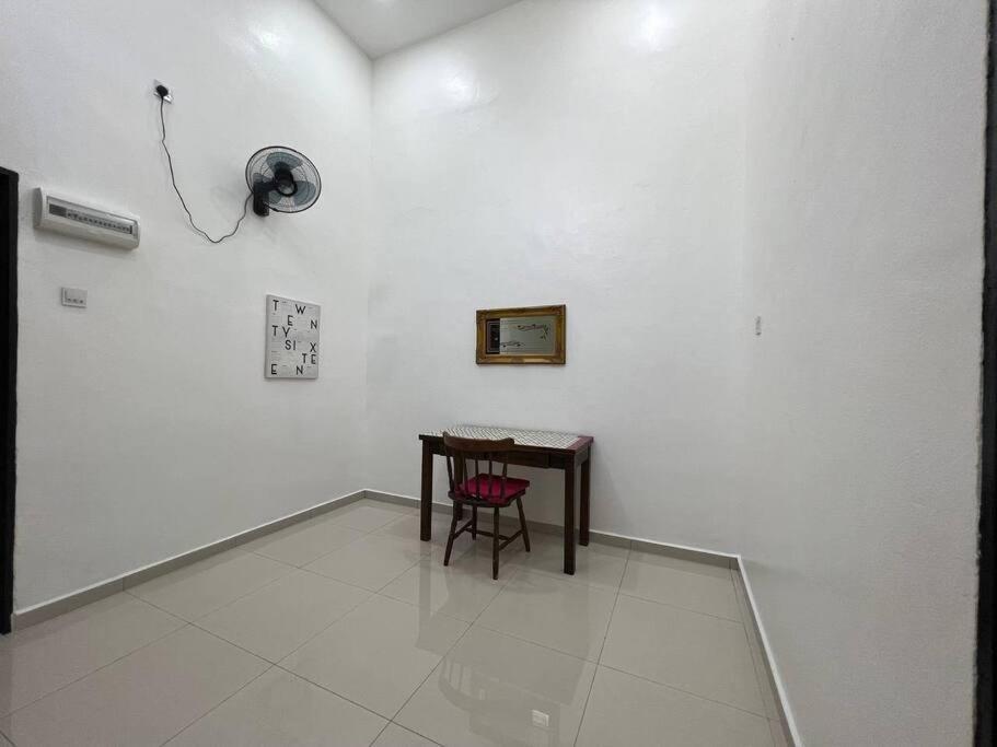 One'S Homestay سيري مانغونغ المظهر الخارجي الصورة
