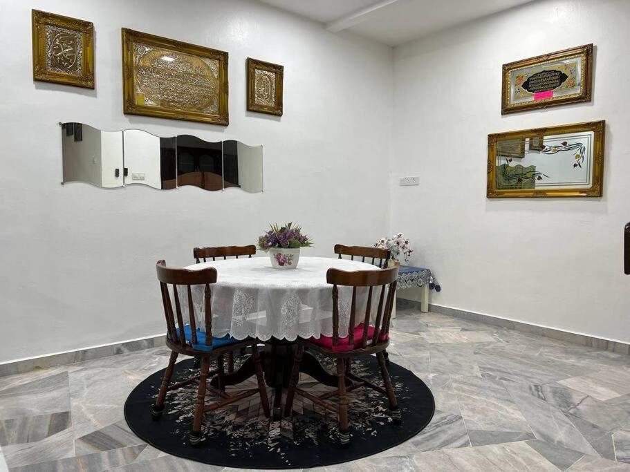 One'S Homestay سيري مانغونغ المظهر الخارجي الصورة